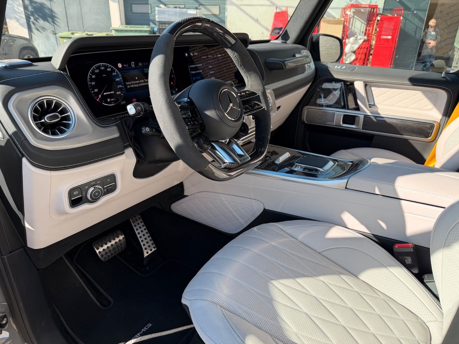 Fahrzeugabbildung Mercedes-Benz G 63 AMG | MegaVoll | Carbon In/Ext | Fond Ent.|