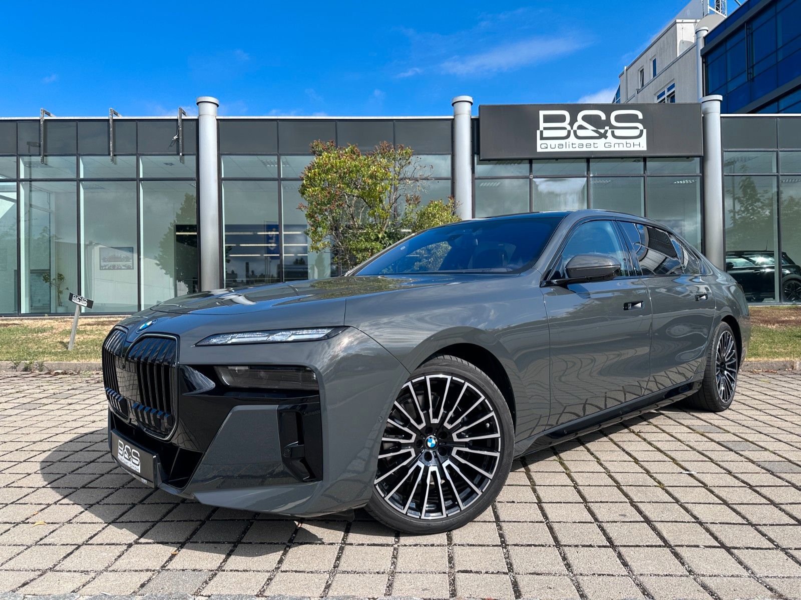 BMW 740d xDr M Sport|VOLLAUSSTATTUNG|MWST AUSWB.|
