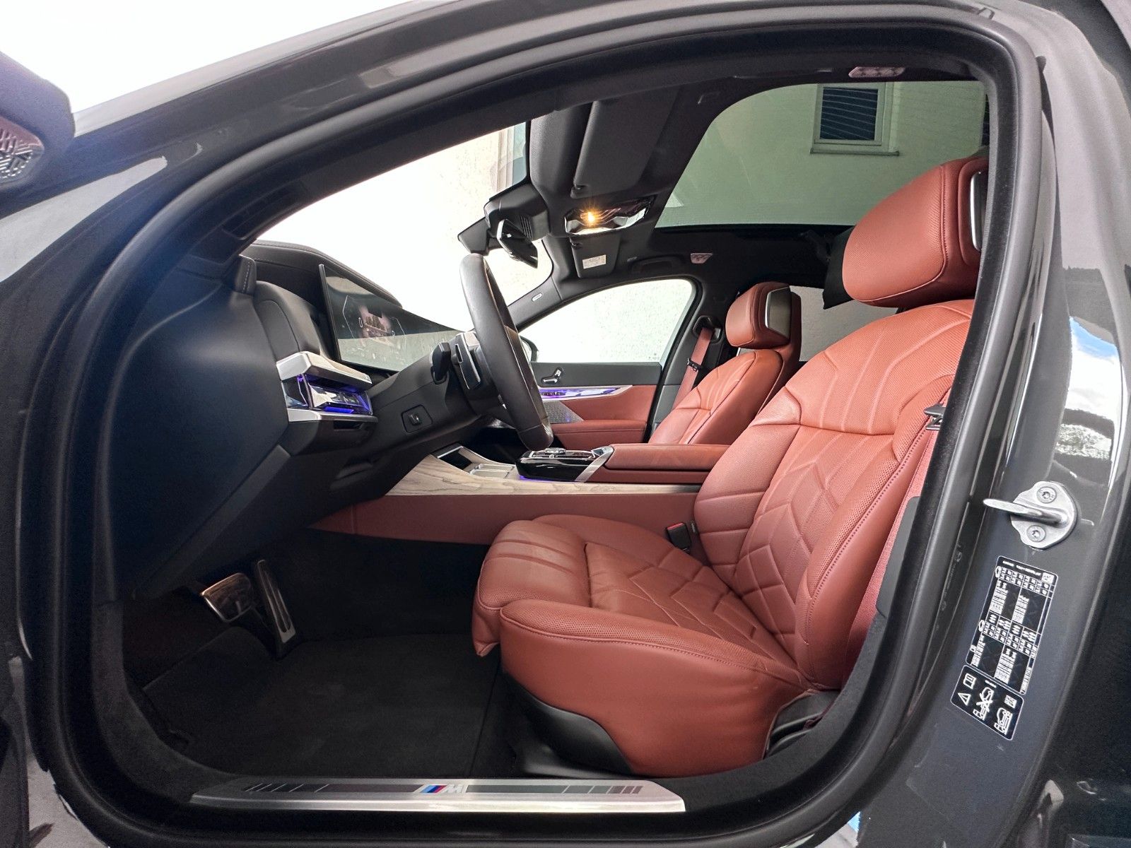 Fahrzeugabbildung BMW 740d xDr M Sport|VOLLAUSSTATTUNG|MWST AUSWB.|