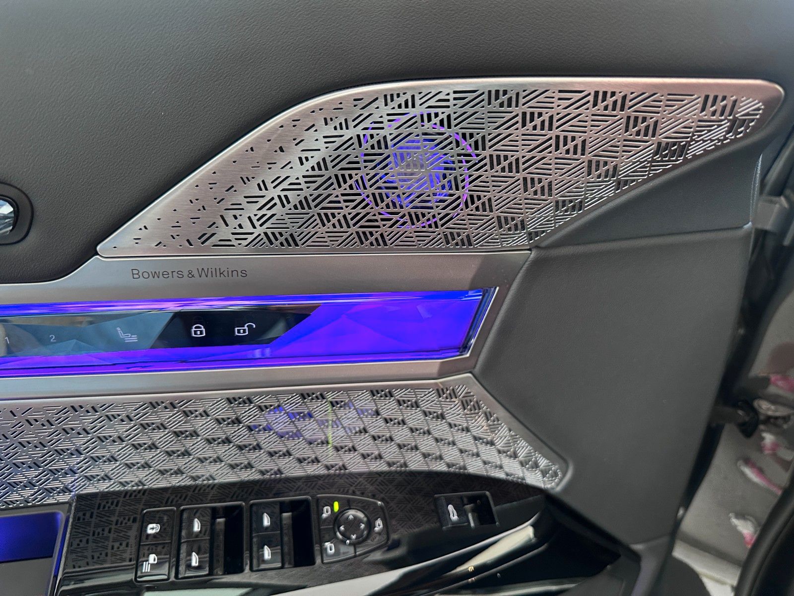 Fahrzeugabbildung BMW 740d xDr M Sport|VOLLAUSSTATTUNG|MWST AUSWB.|