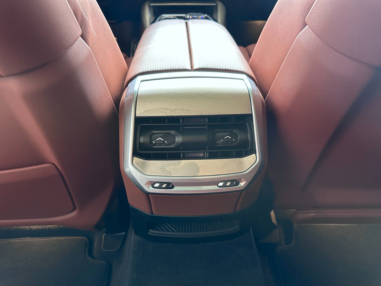 Fahrzeugabbildung BMW 740d xDr M Sport|VOLLAUSSTATTUNG|MWST AUSWB.|
