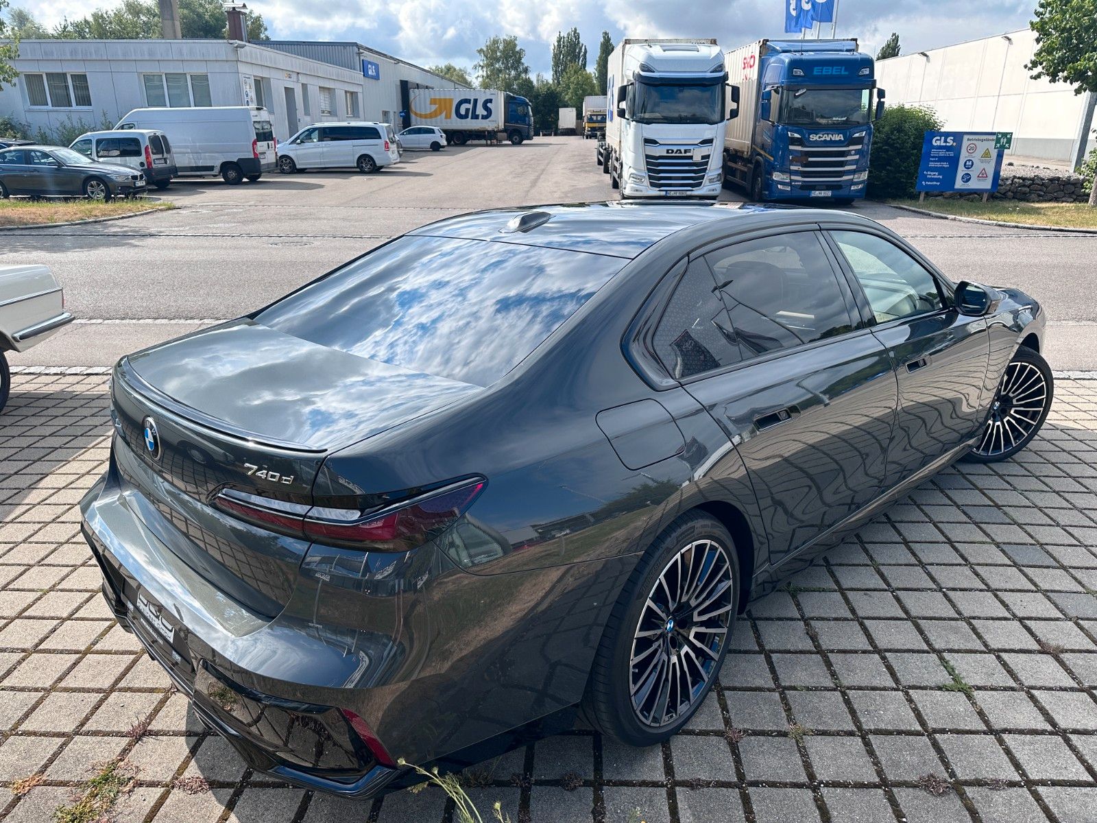 Fahrzeugabbildung BMW 740d xDr M Sport|VOLLAUSSTATTUNG|MWST AUSWB.|