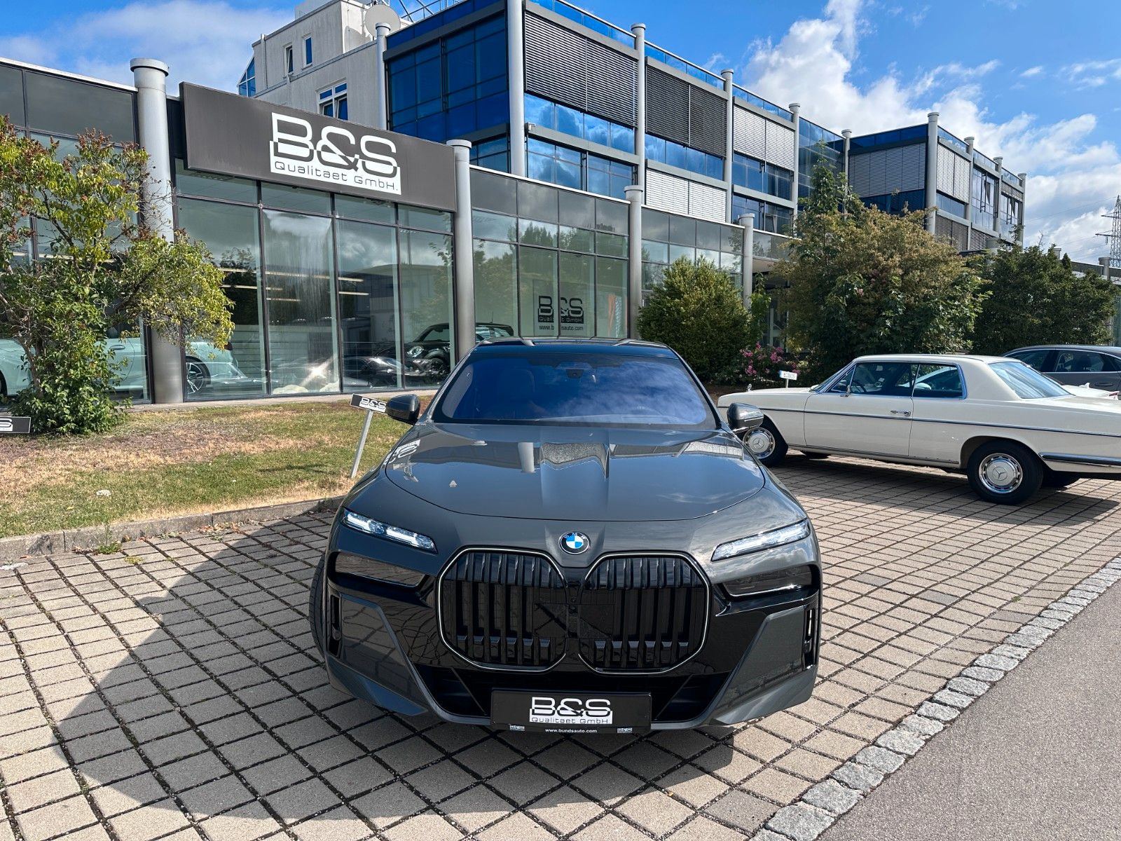 Fahrzeugabbildung BMW 740d xDr M Sport|VOLLAUSSTATTUNG|MWST AUSWB.|