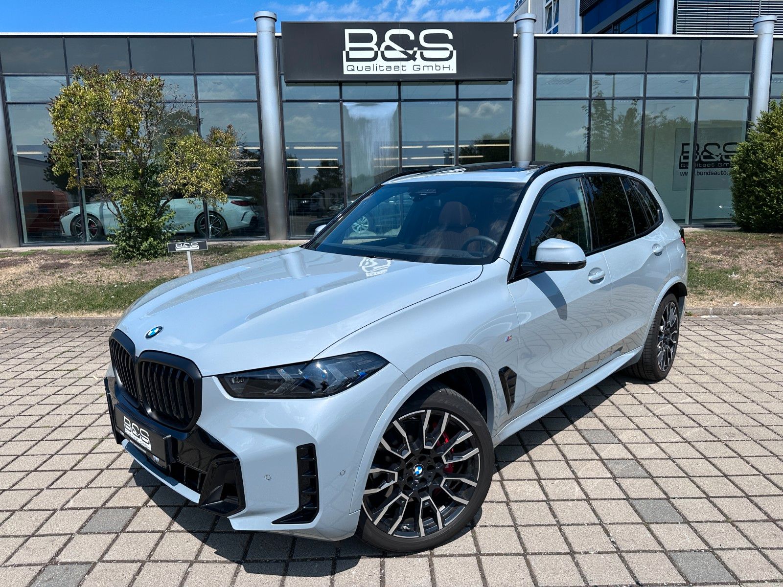 Fahrzeugabbildung BMW X5 30 d xDrive M Sport | Mwst Ausw| B&W | LUFT |