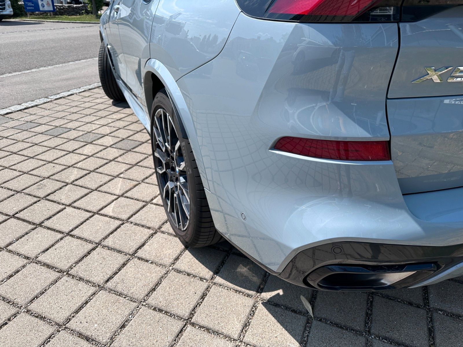 Fahrzeugabbildung BMW X5 30 d xDrive M Sport | Mwst Ausw| B&W | LUFT |