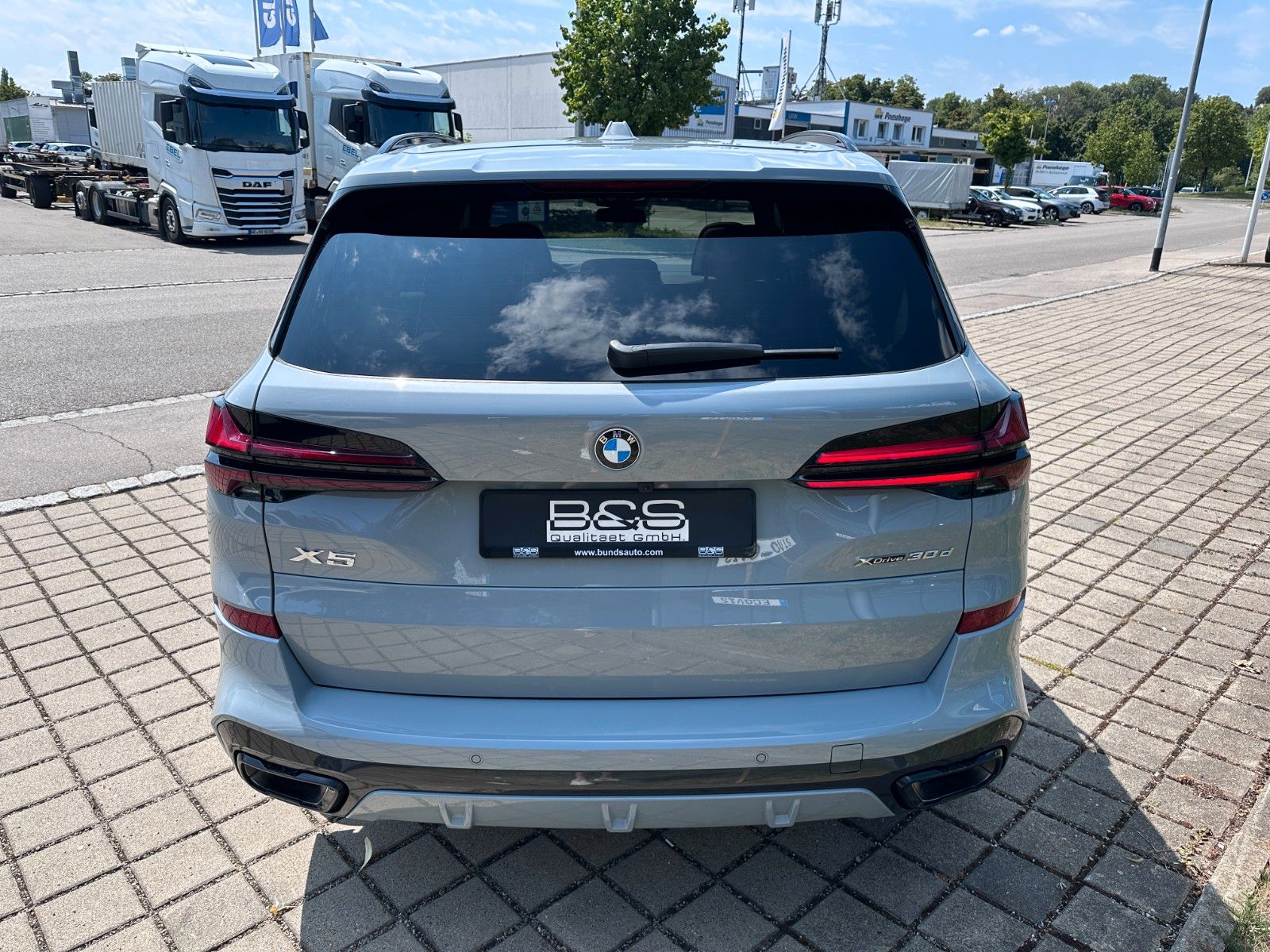 Fahrzeugabbildung BMW X5 30 d xDrive M Sport | Mwst Ausw| B&W | LUFT |