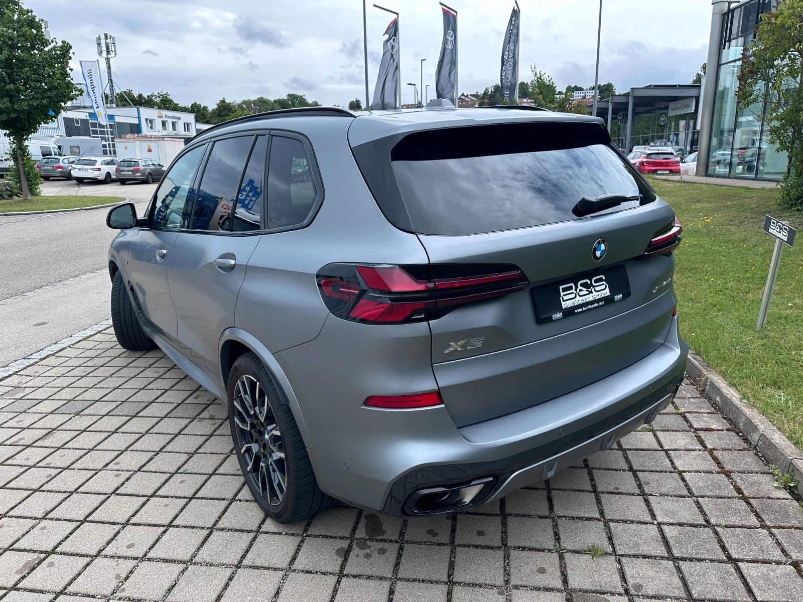 Fahrzeugabbildung BMW X5 40 d xDrive M Sport | VOLL | MWST AUSW | B&W