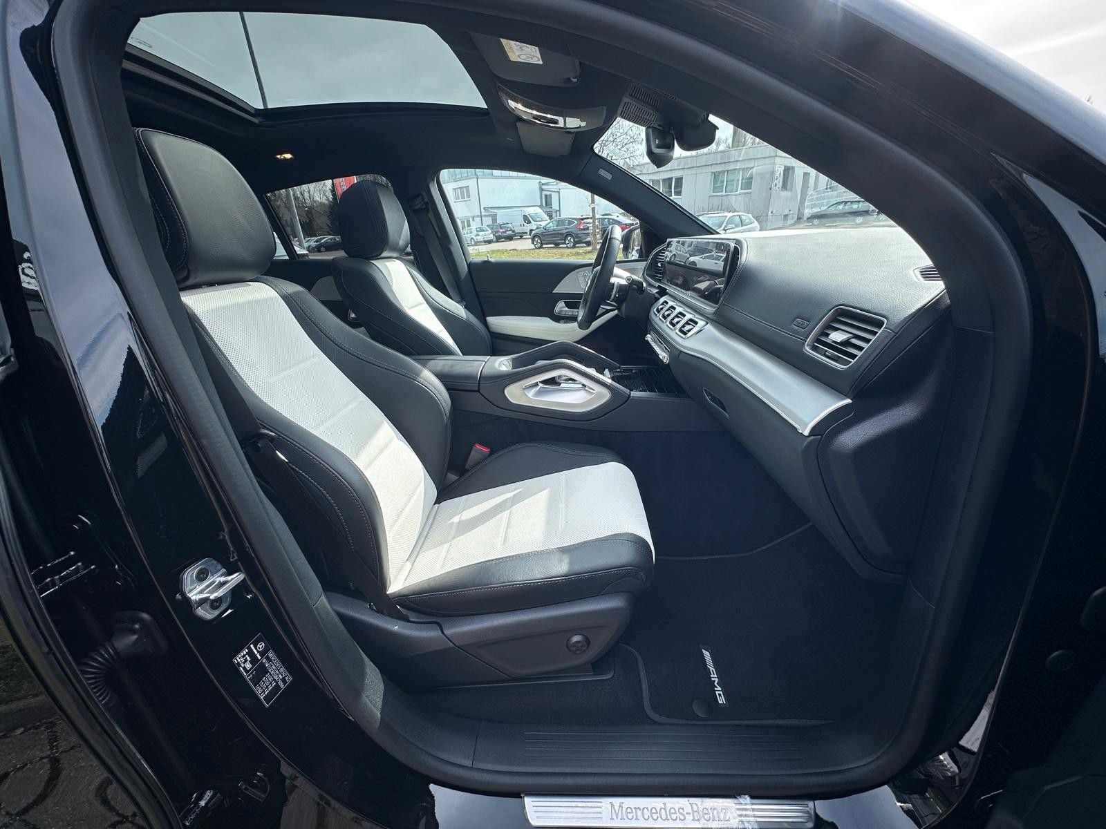 Fahrzeugabbildung Mercedes-Benz GLE 450d 4M Cp AMG PREM PLUS|MWST AUSW|AHK|VOLL|
