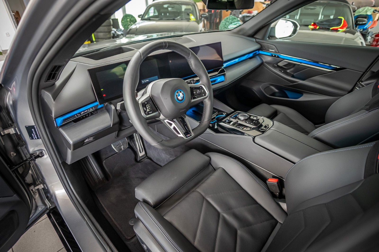 Fahrzeugabbildung BMW i5 Touring 40 eDrive M Sport |ACC|HUD|PANO|H&K|