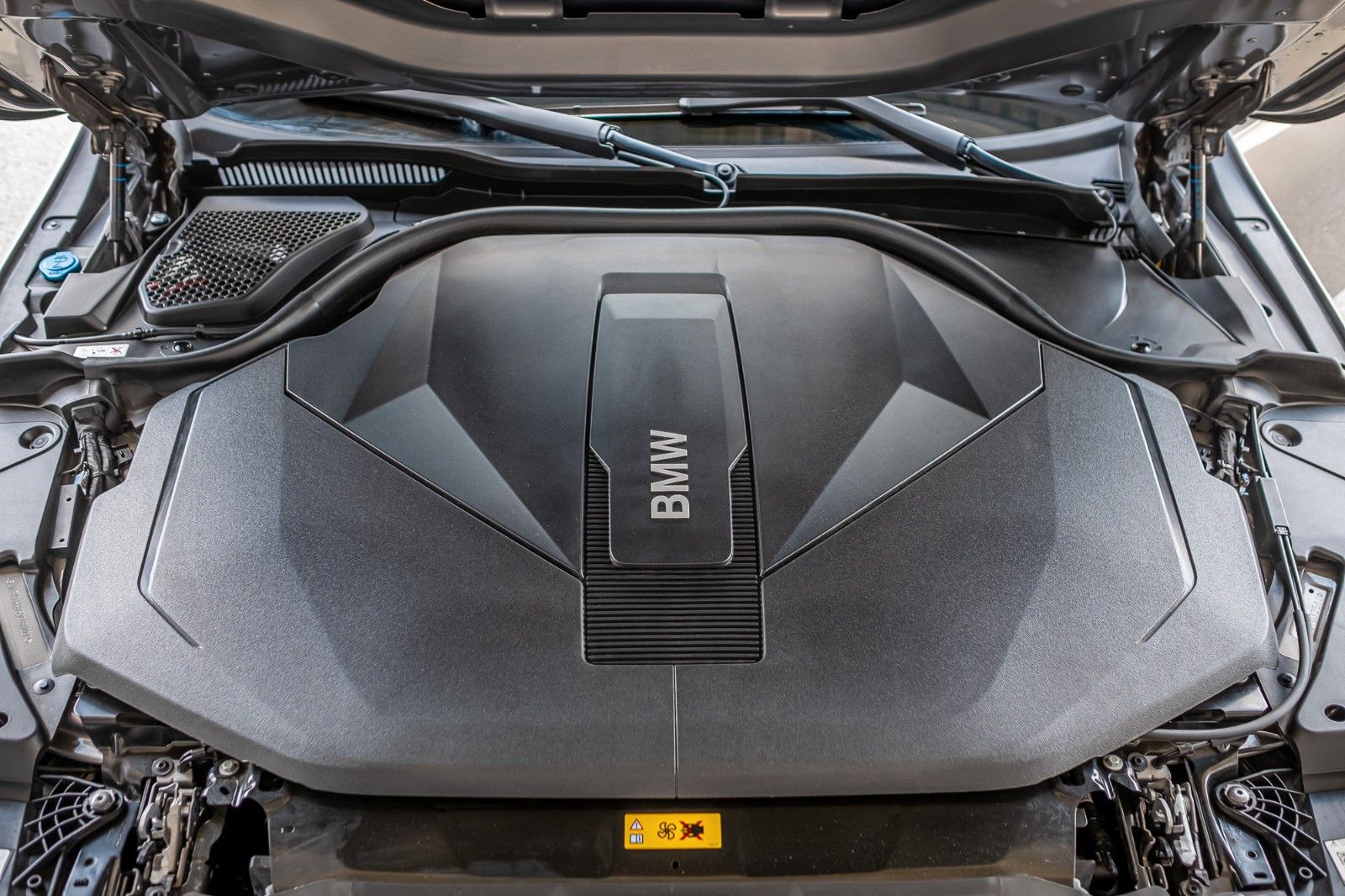 Fahrzeugabbildung BMW i5 Touring 40 eDrive M Sport |ACC|HUD|PANO|H&K|