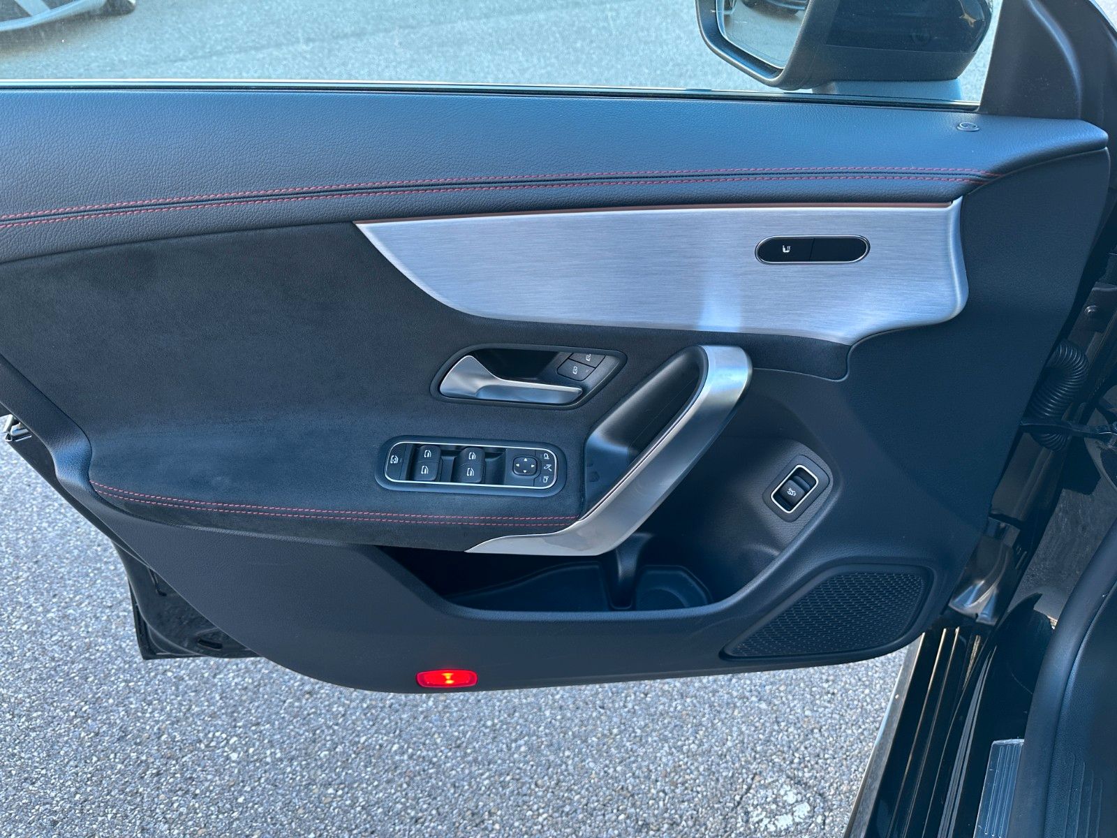Fahrzeugabbildung Mercedes-Benz CLA 180 d AMG line |PANO|19 "|Ambiente-Bel.|