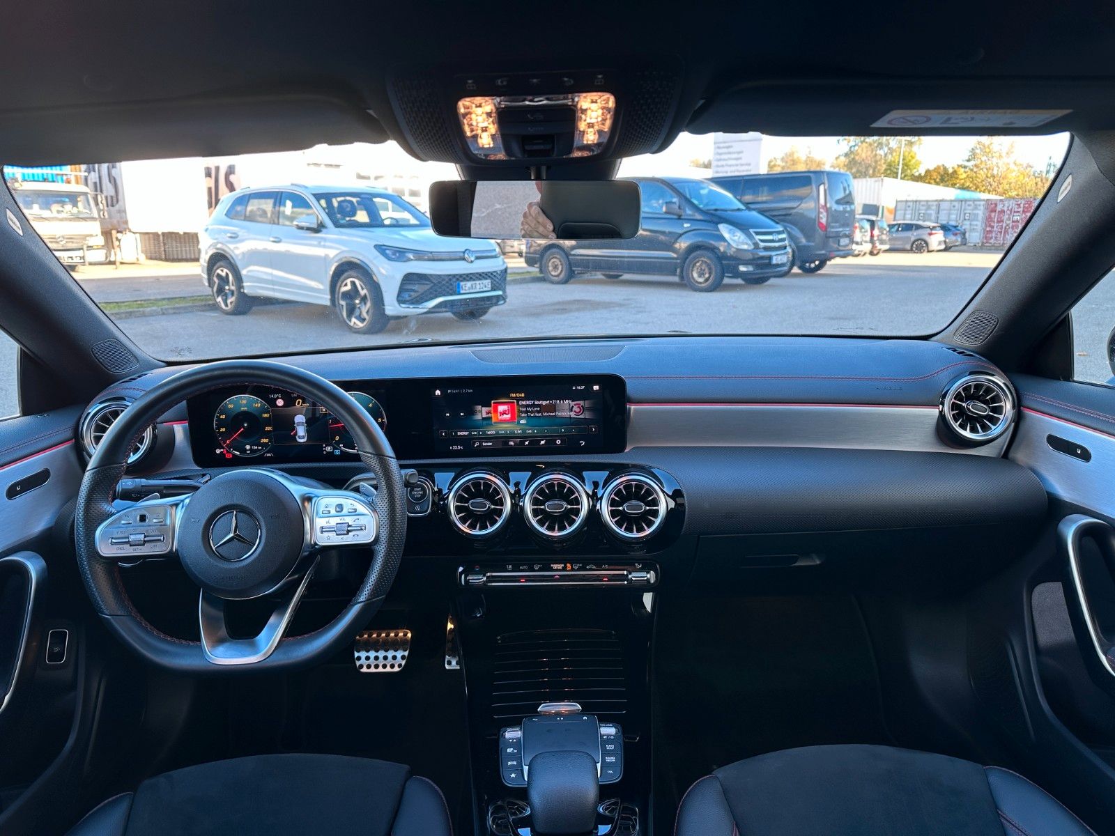 Fahrzeugabbildung Mercedes-Benz CLA 180 d AMG line |PANO|19 "|Ambiente-Bel.|