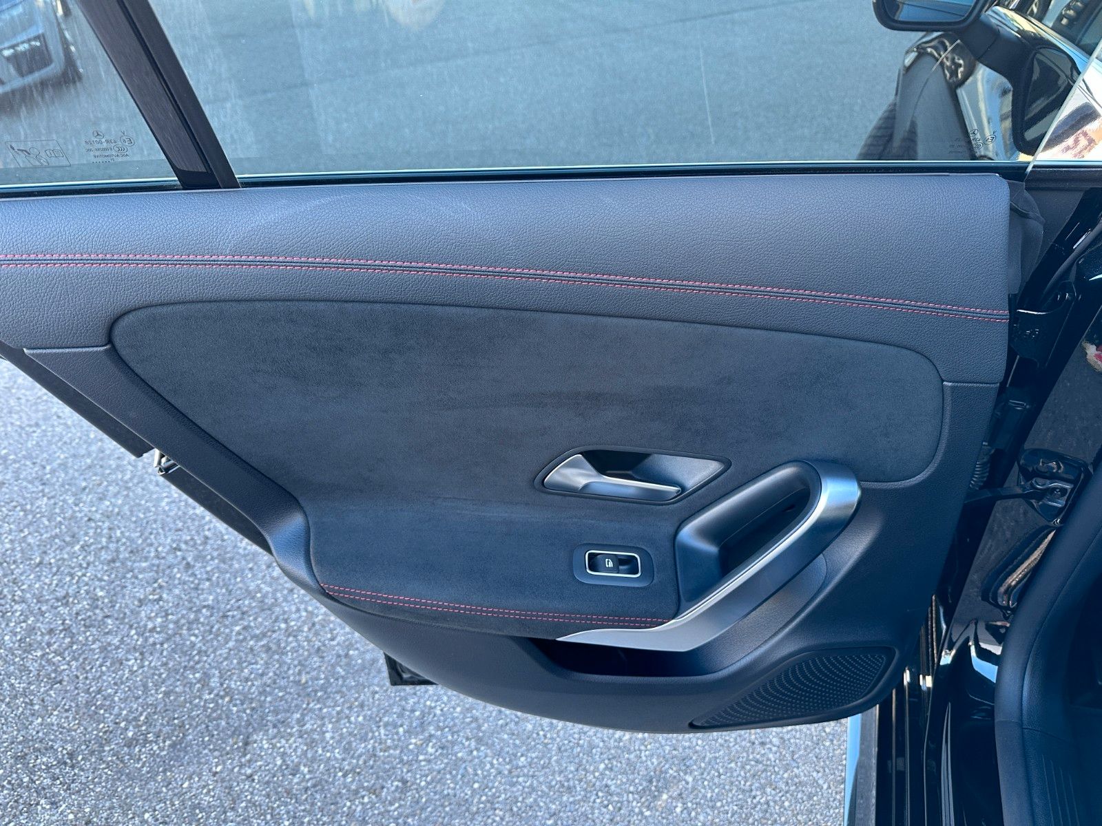 Fahrzeugabbildung Mercedes-Benz CLA 180 d AMG line |PANO|19 "|Ambiente-Bel.|