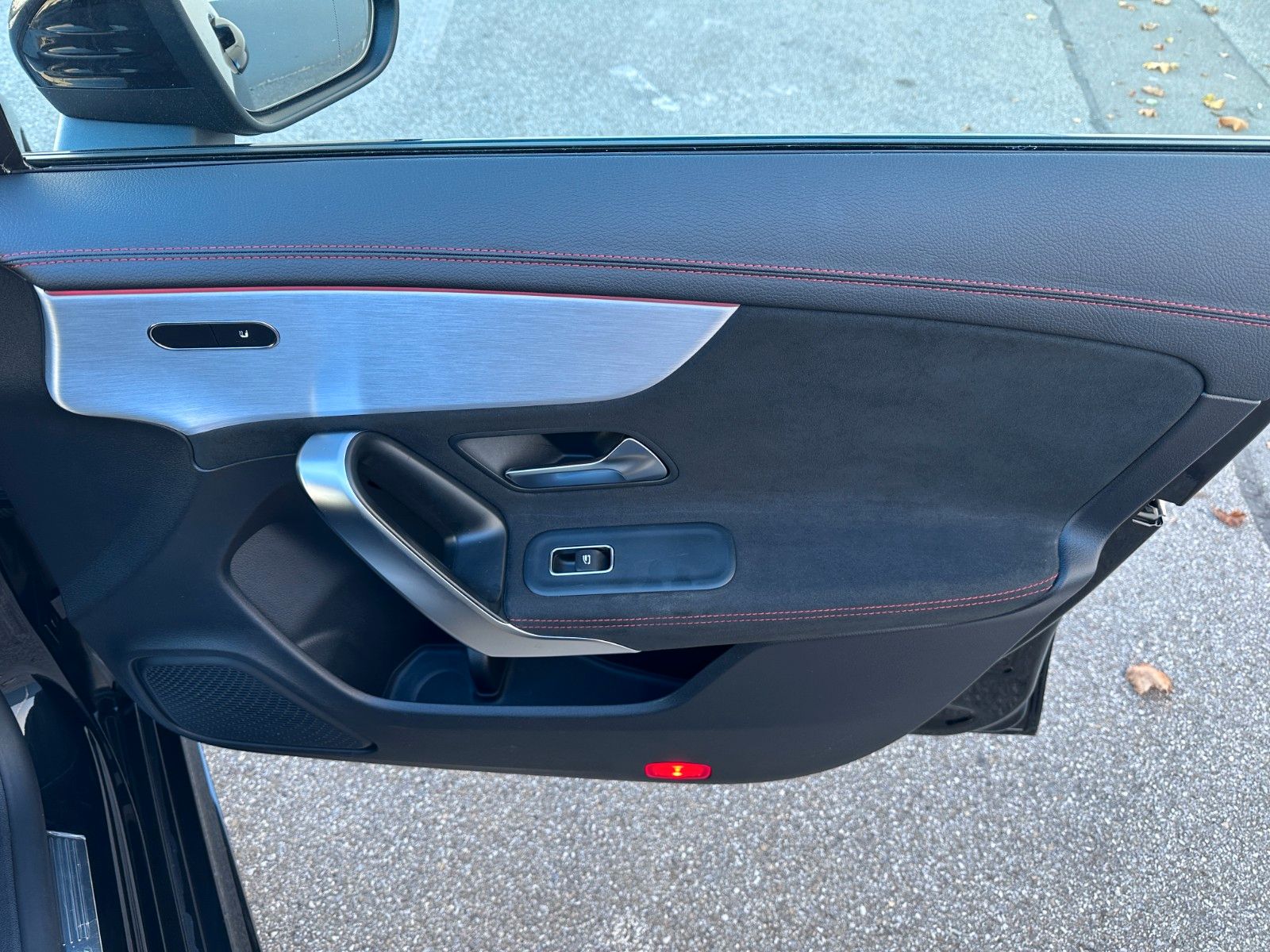 Fahrzeugabbildung Mercedes-Benz CLA 180 d AMG line |PANO|19 "|Ambiente-Bel.|
