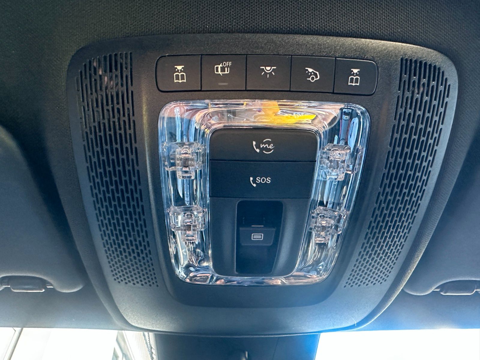 Fahrzeugabbildung Mercedes-Benz CLA 180 d AMG line |PANO|19 "|Ambiente-Bel.|