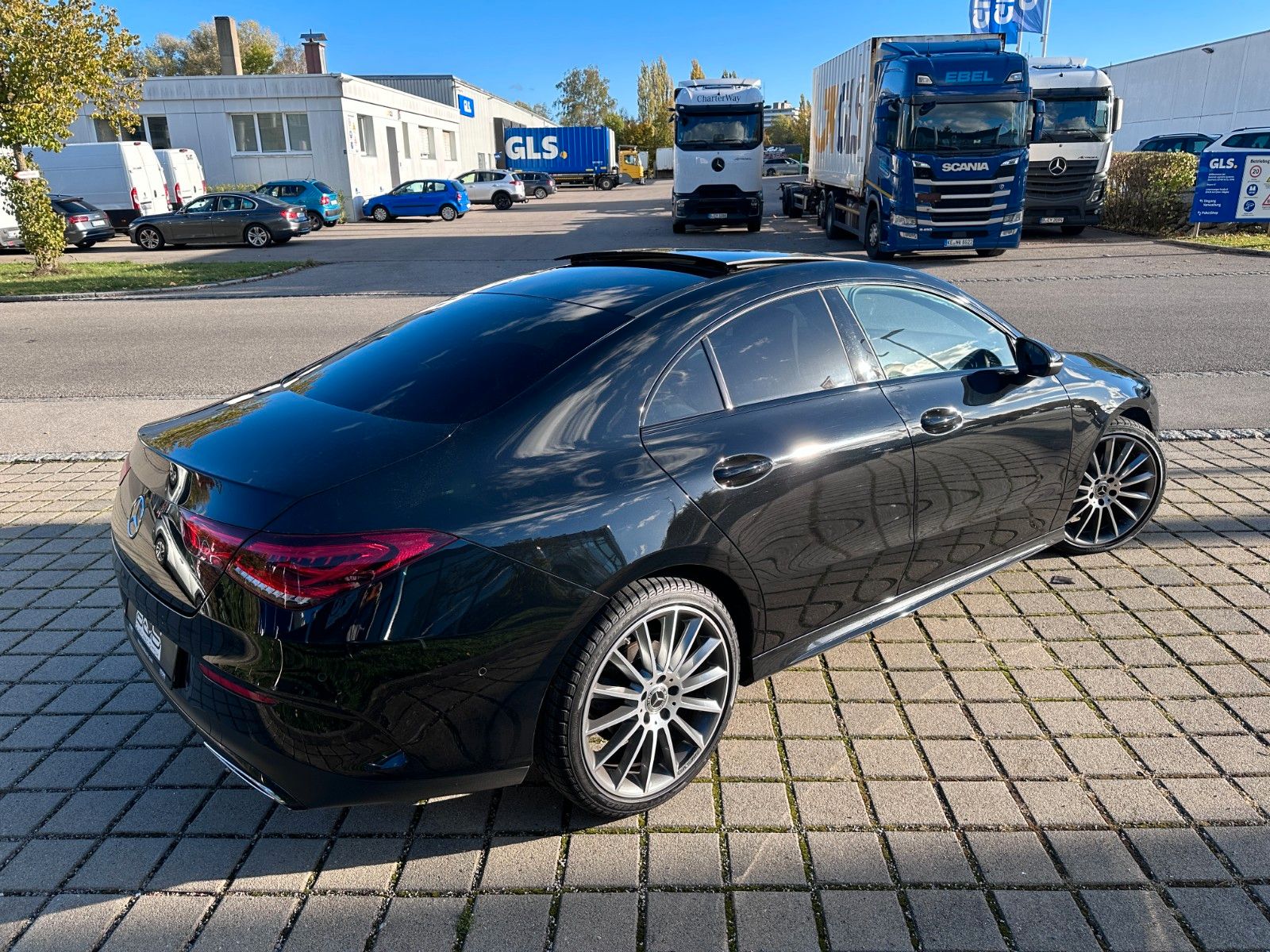 Fahrzeugabbildung Mercedes-Benz CLA 180 d AMG line |PANO|19 "|Ambiente-Bel.|