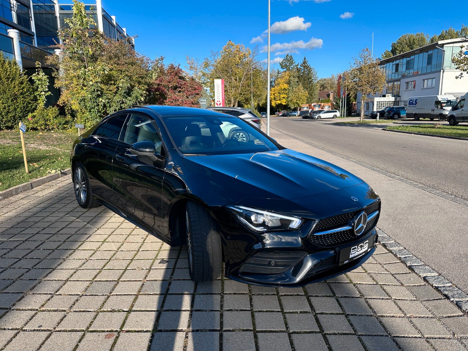 Fahrzeugabbildung Mercedes-Benz CLA 180 d AMG line |PANO|19 "|Ambiente-Bel.|
