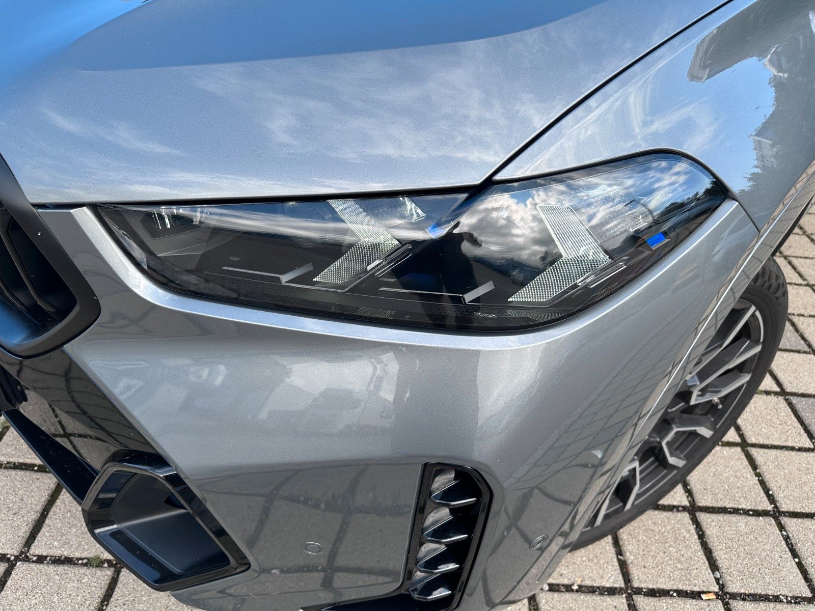 Fahrzeugabbildung BMW X6 40 d xDrive M Sport | UNFALLFR | MWST AUSW |.