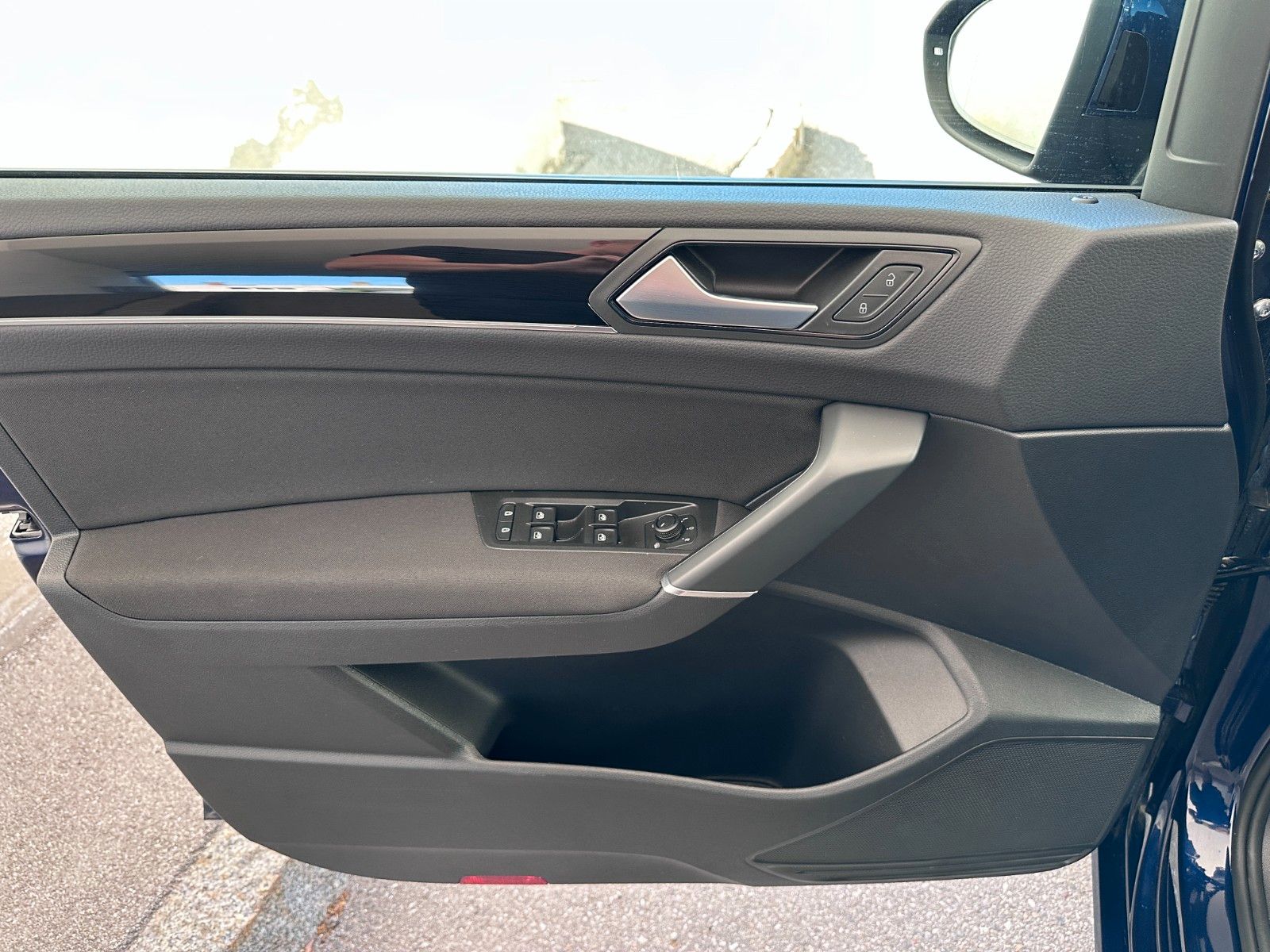 Fahrzeugabbildung Volkswagen Touran Comfortline 7 Sitz|DYNAUDIO|DEUTSCHES FZG