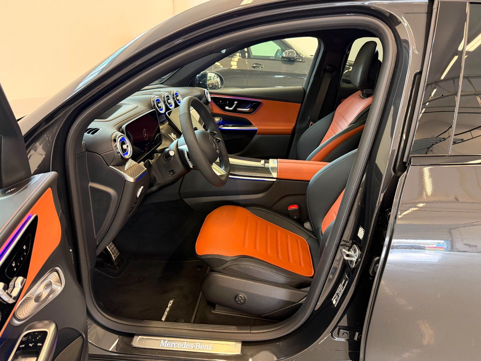 Fahrzeugabbildung Mercedes-Benz GLC 300 d 4Matic Coupe AMG Prem Plus, VOLLAUST