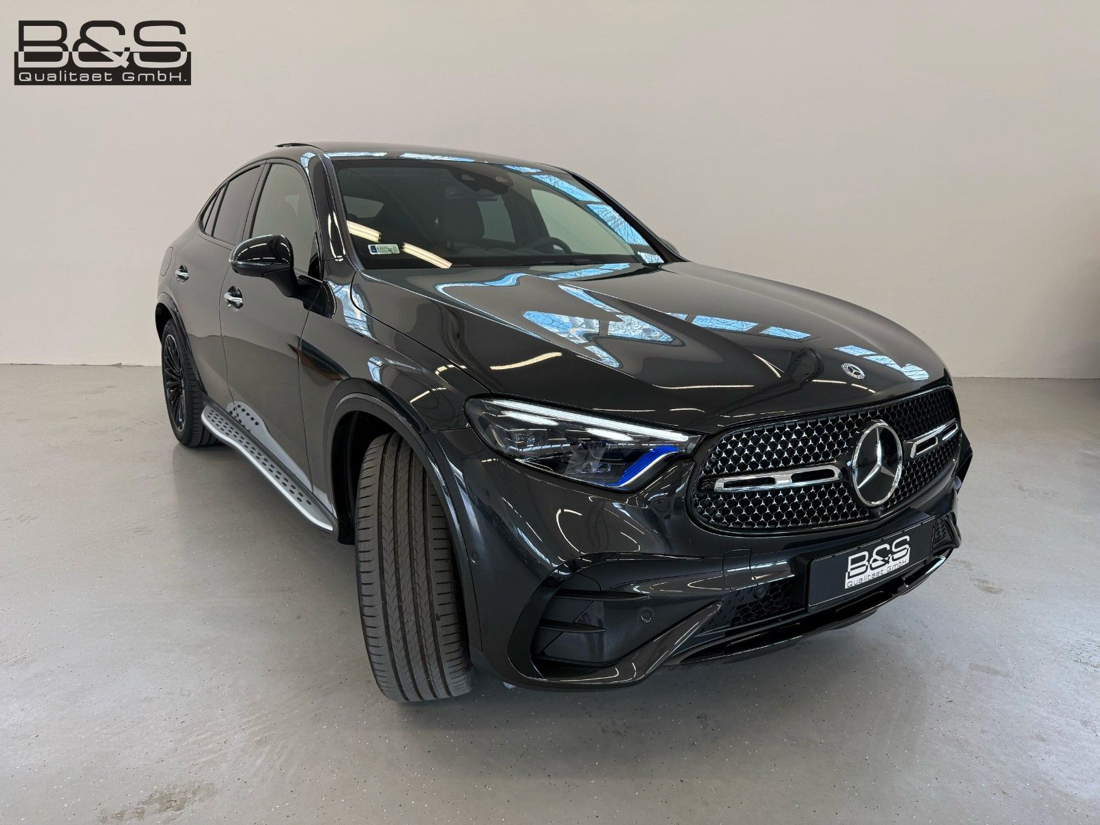 Fahrzeugabbildung Mercedes-Benz GLC 300 d 4Matic Coupe AMG Prem Plus, VOLLAUST