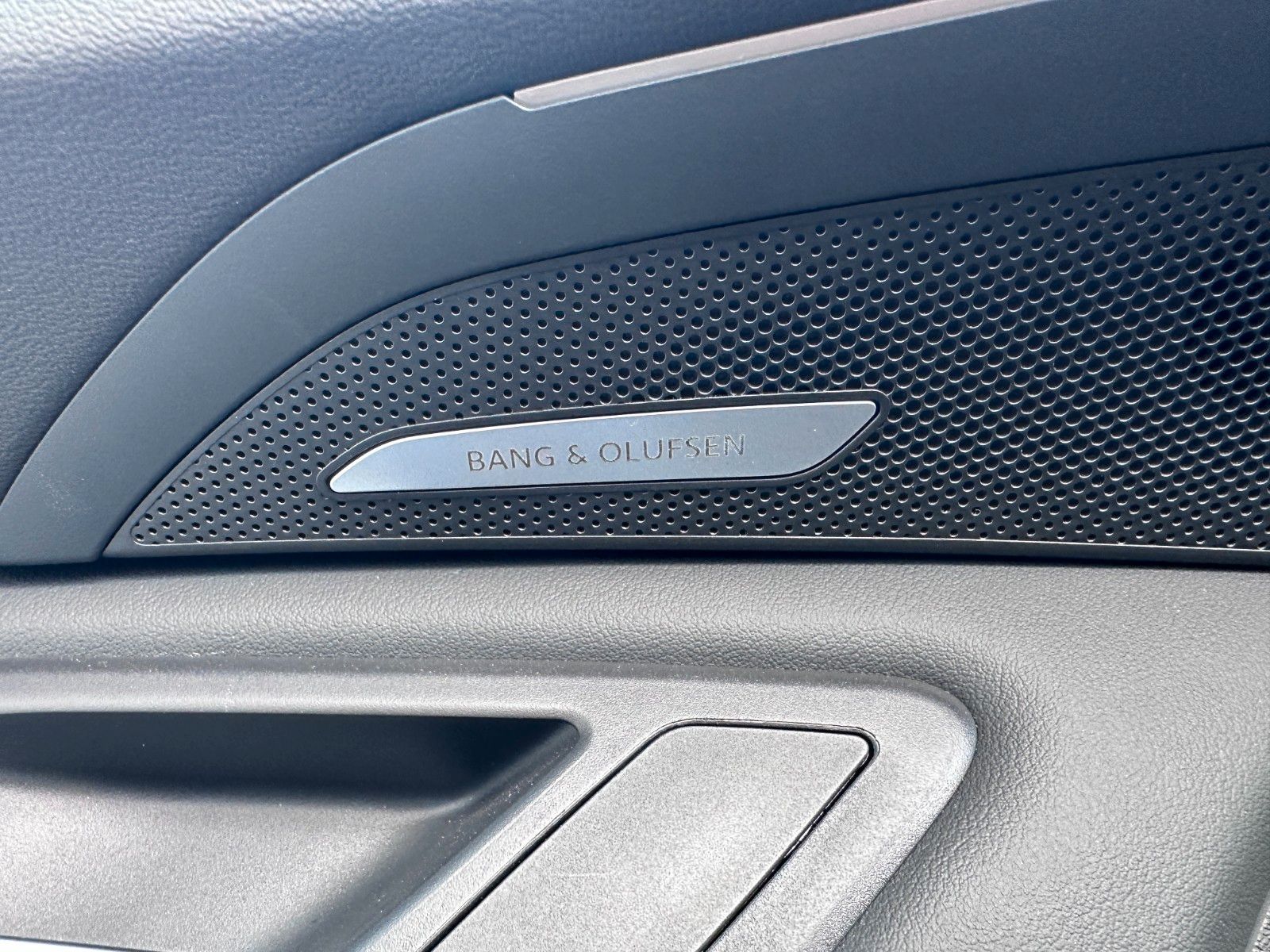 Fahrzeugabbildung Audi Q5 Sportback  SLine|Pano|Hud|B&O|Sitzbelüftung|