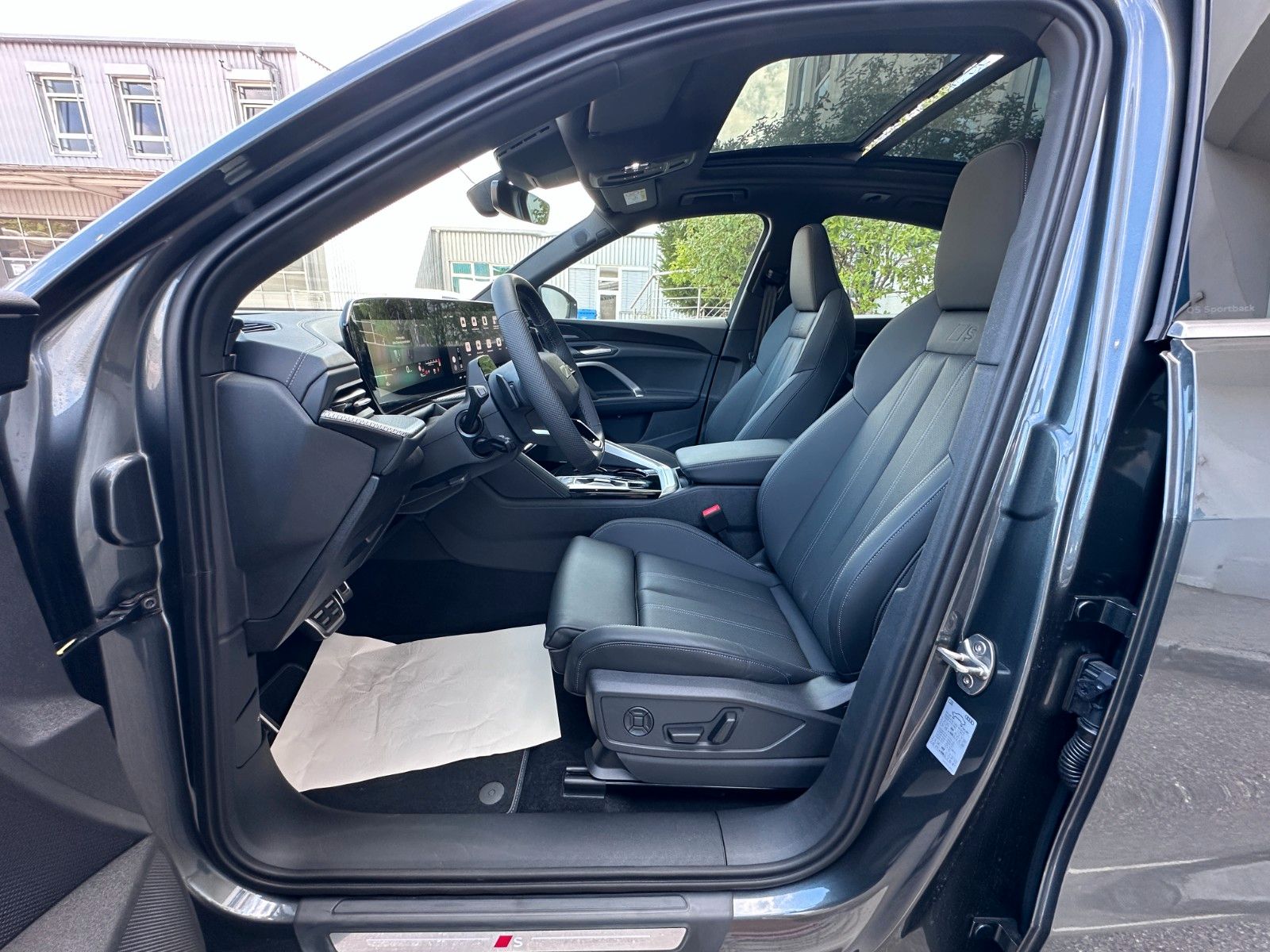 Fahrzeugabbildung Audi Q5 Sportback  SLine|Pano|Hud|B&O|Sitzbelüftung|