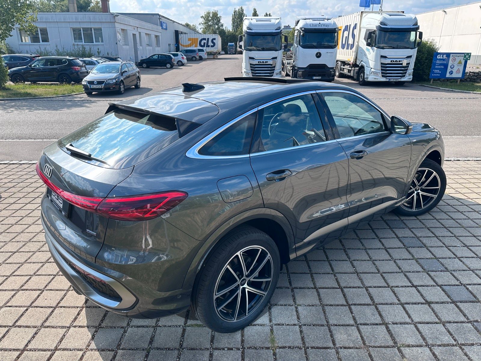 Fahrzeugabbildung Audi Q5 Sportback  SLine|Pano|Hud|B&O|Sitzbelüftung|